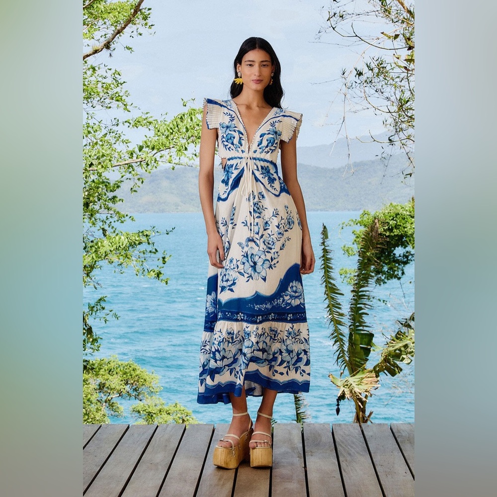 Farm Rio: Off-White Porcelain Garden Butterlfy Lenzing Midi Dress - Picture 4 of 10